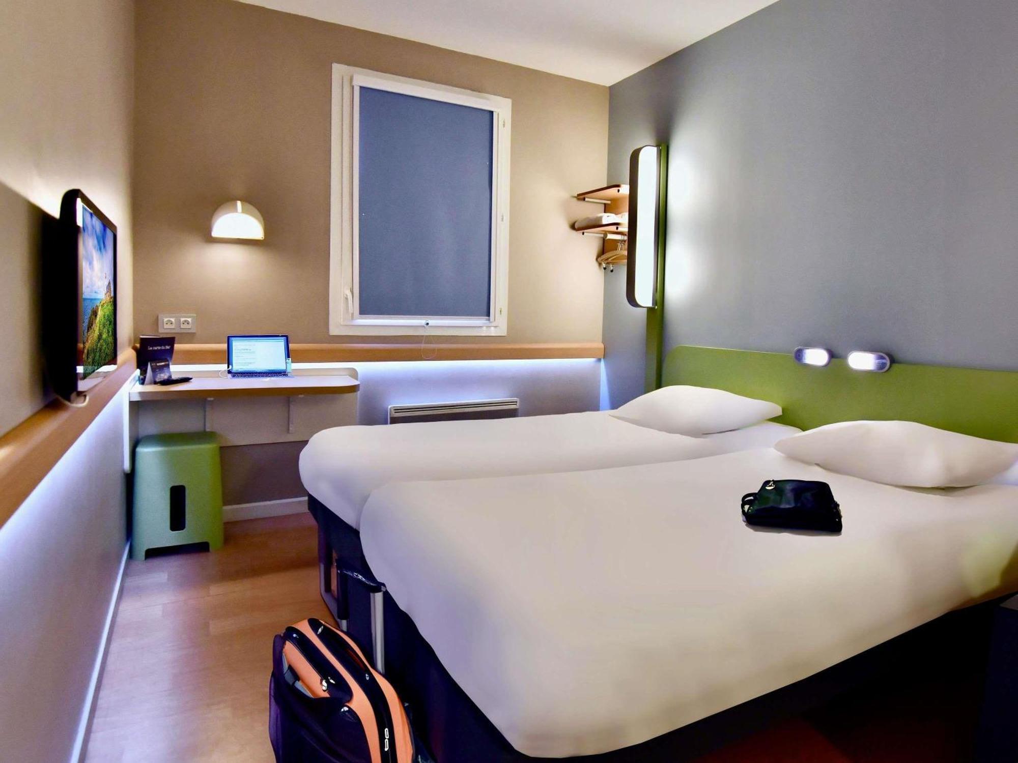 Ibis Budget Centre Port Hotel 2*