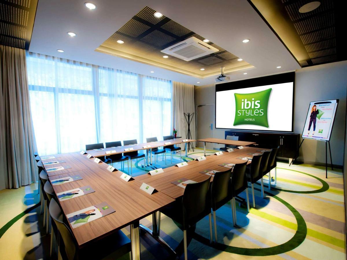 Hotel Ibis Budget Centre Port 2*